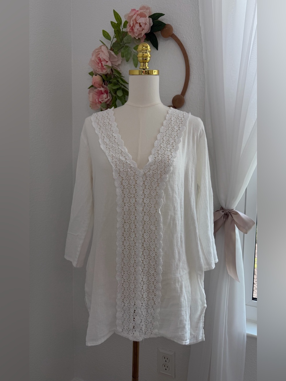La Blanca Beach CoverUp Tunic Pool Swim Resort White Cotton Crochet Size M EUC